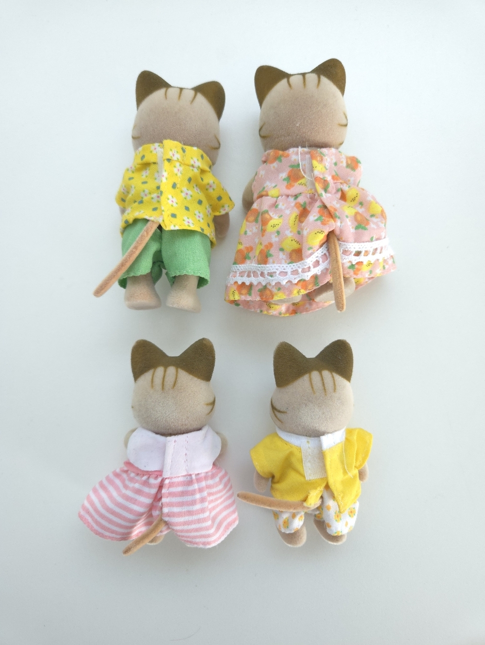 Calico Critters Sylvanian Families Sandy Cat Family Figures - Picture 9 of 15